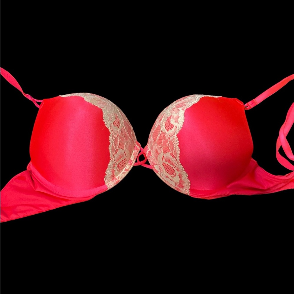 Victoria’s Secret Red and Cream Lace Bombshell Bra 34C